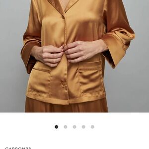 NWT Carbon38 Satin Resort Shirt